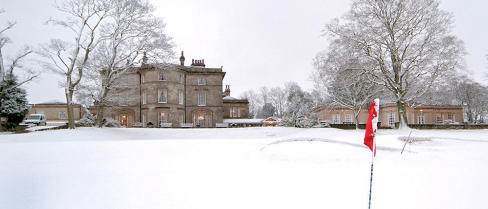 Shaw Hill Golf And Country Club 3*