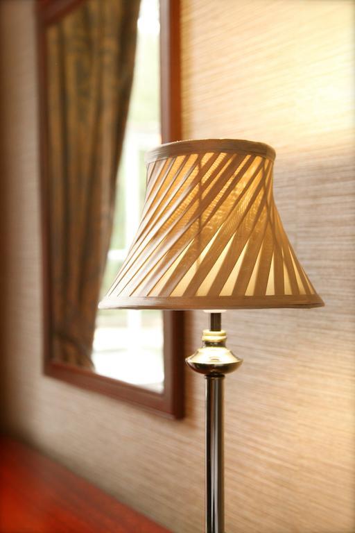 Shaw Hill Golf And Country Club Hotel 3*